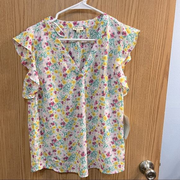 Lily White Tops - NEW Lily White Ruffle Cap Sleeve Floral V-Neck Top Women's Size Small Spring
